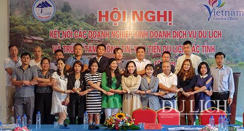 Các doanh nghiệp du lịch tại Bắc Kạn, Hà Nội và một số tỉnh, thành phố ký kết hợp tác 